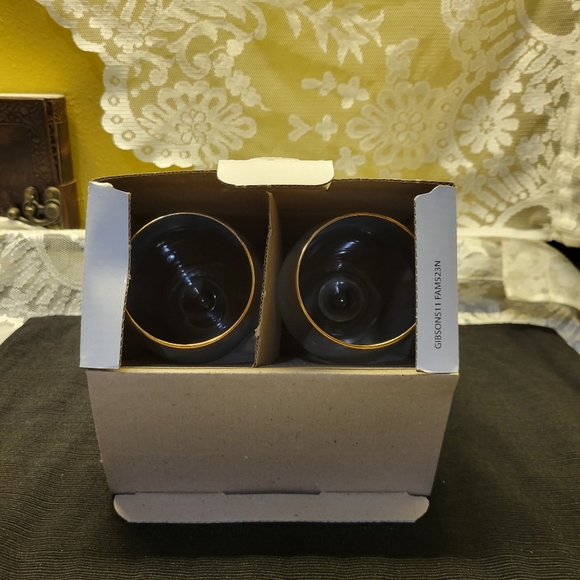 2 Gibsons NIB Gold Rimmed Long Stem Wine Glasses - Picture 5 of 7